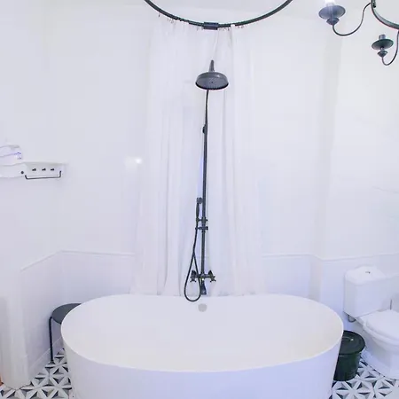 W Zgielku Miasta, U Nas Zaznasz 90 M2 Komfortowej Przestrzeni Mieszkania Fabrykanta Apartment *