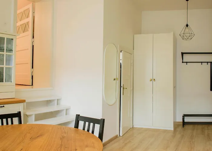 W Zgielku Miasta, U Nas Zaznasz 90 M2 Komfortowej Przestrzeni Mieszkania Fabrykanta Apartmán Lodž