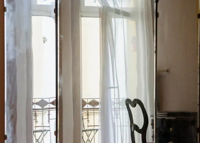 W Zgielku Miasta, U Nas Zaznasz 90 M2 Komfortowej Przestrzeni Mieszkania Fabrykanta *