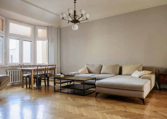 W Zgielku Miasta, U Nas Zaznasz 90 M2 Komfortowej Przestrzeni Mieszkania Fabrykanta *