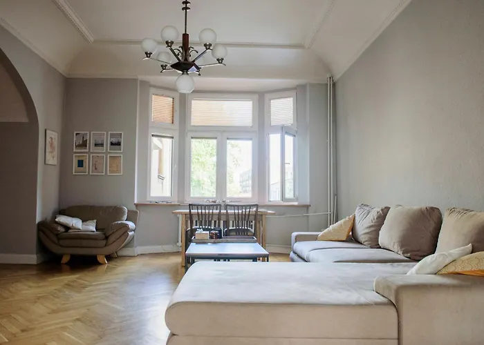 W Zgielku Miasta, U Nas Zaznasz 90 M2 Komfortowej Przestrzeni Mieszkania Fabrykanta Apartmán *